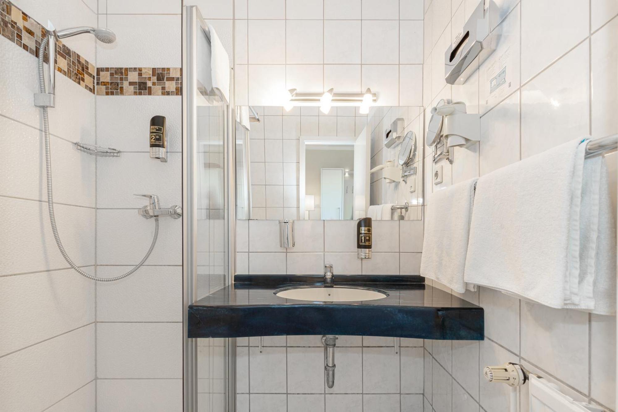 Hotel Klaus Stoertebeker Ralswiek Ngoại thất bức ảnh